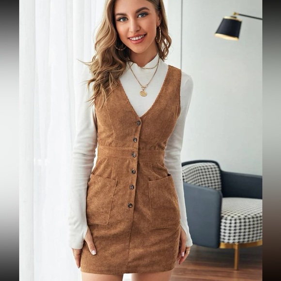 Black corduroy overall dress - Picture 4 of 16